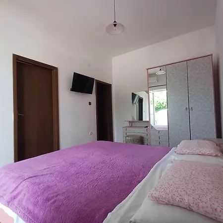 House Nena Krk Town
