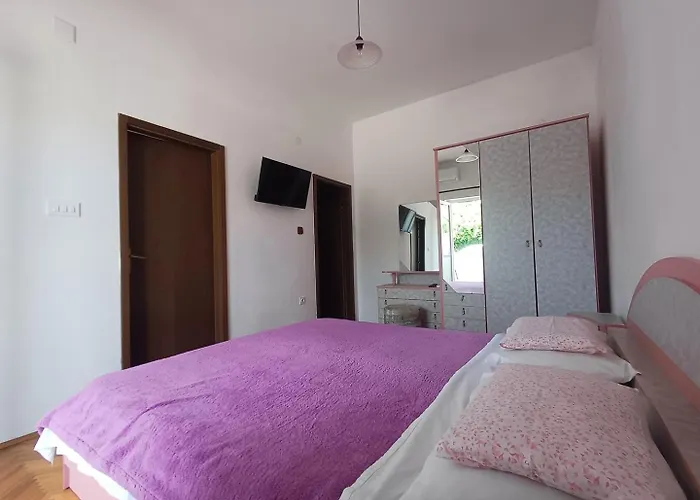 House Nena Veglia