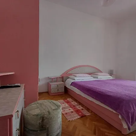 House Nena Vendégház 3*